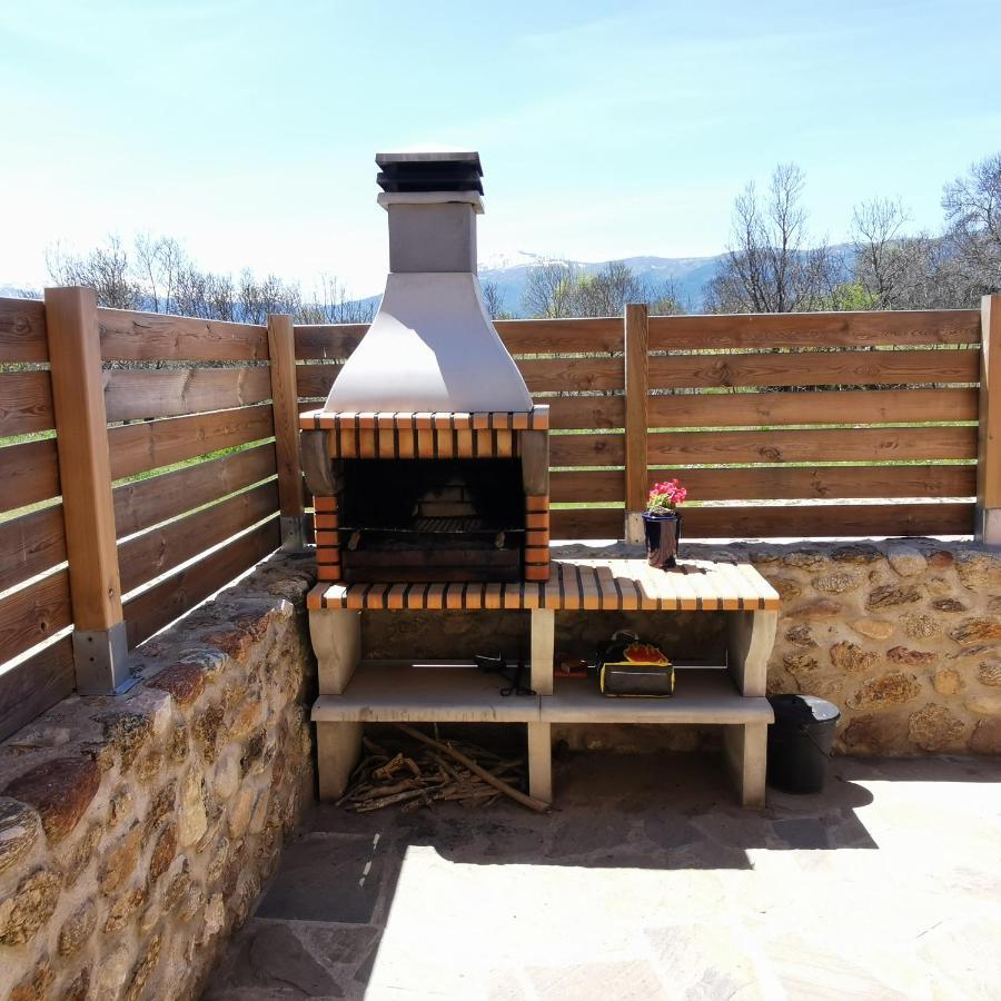 Casitas Pinilla Del Valle Buitenkant foto
